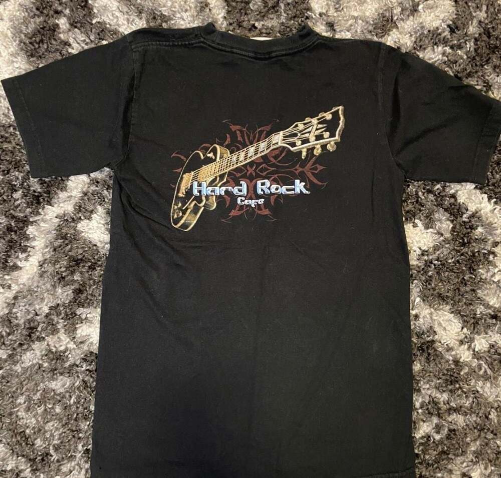 Vintage Hard Rock Cafe Tokyo Japan Black T-Shirt Size Small Guitar Graphic